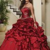 Κόκκινα φορέματα quinceanera